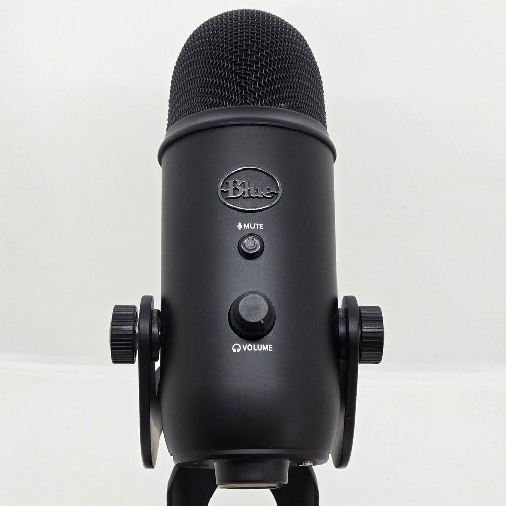 Blue Yeti USB Condenser Microphone Black Multiple Polar Patterns Mute Switch