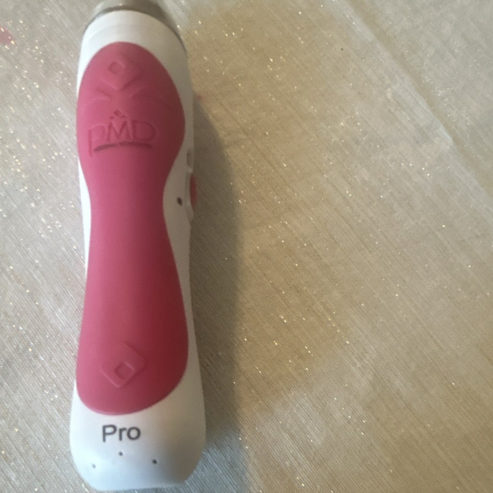 PMD Personal Microderm Pro   Microdermabrasion Tool Pink   Electric