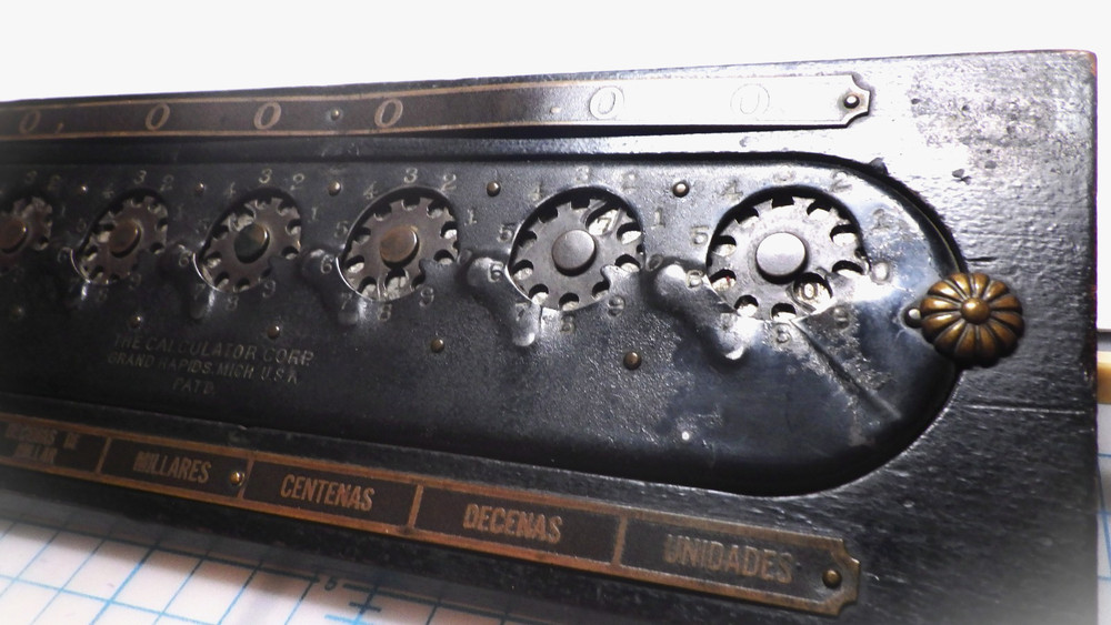 The CALCULATOR COMP -Antique Mechanical Adding Machine -Rare Original Stylus