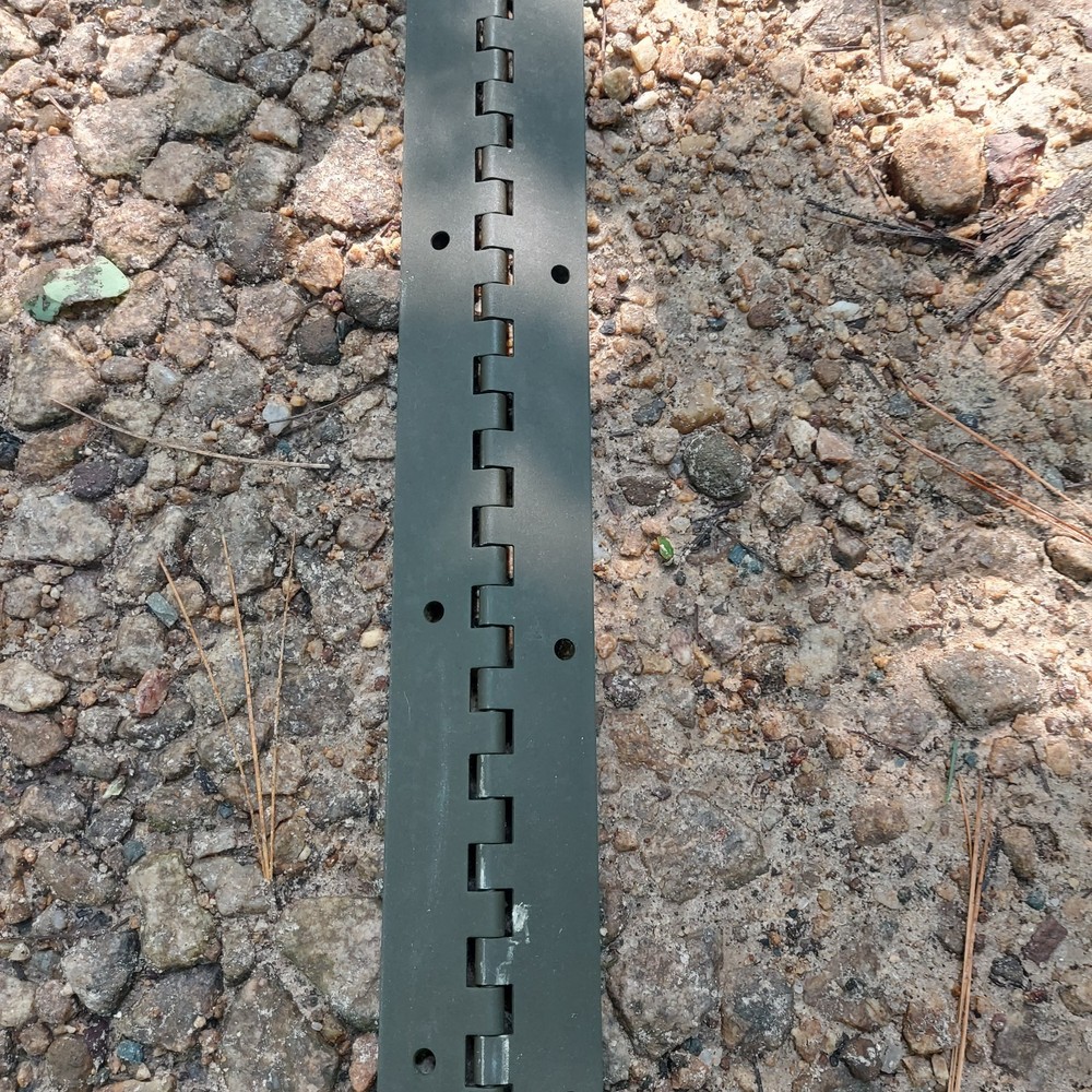 NOS Hinge FMTV? / 12442051