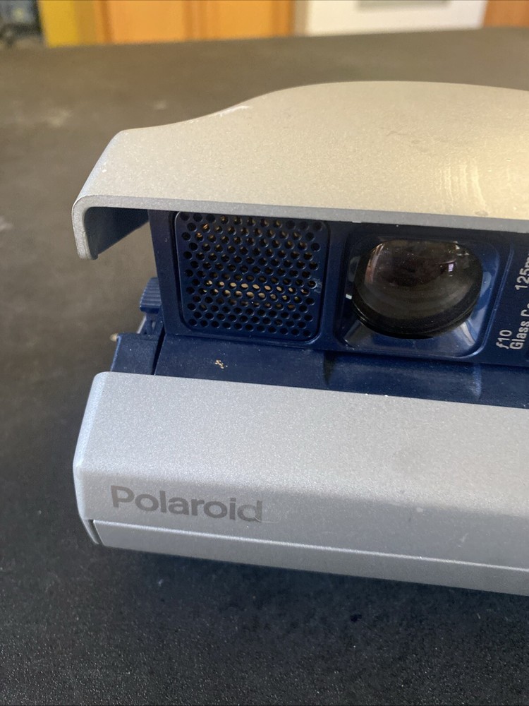 Polaroid Camera 1200 SI