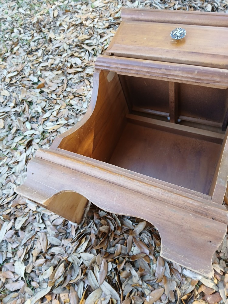 Mid Century Maple Nightstand (64006)24"x15"