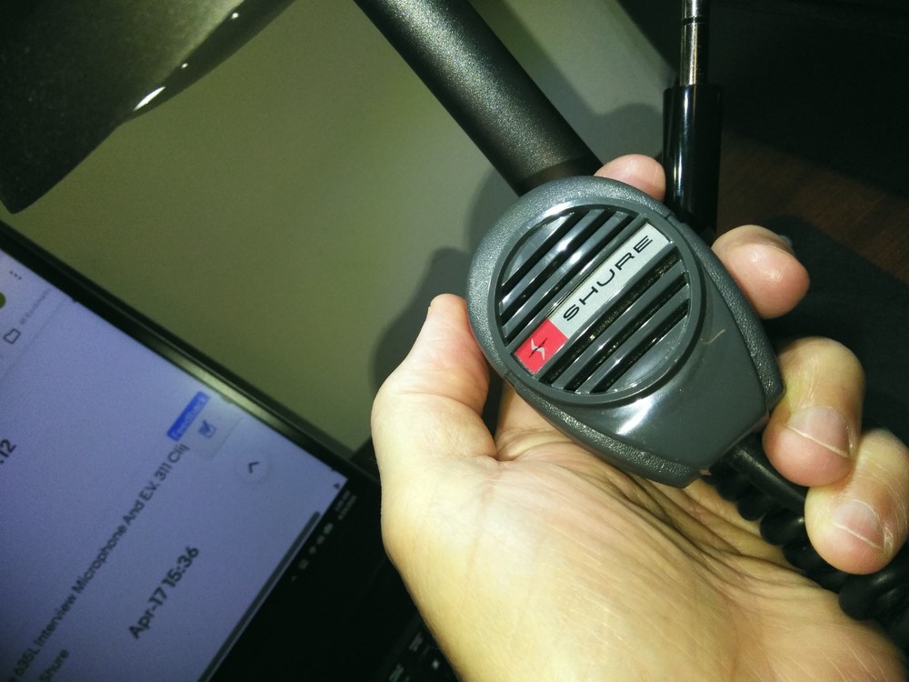 SHURE CM-14S GREY HAND MIC.    MINT