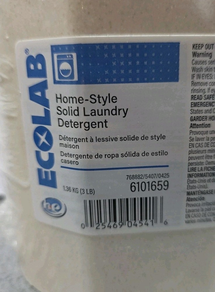(2) Ecolab Home-Style Solid Laundry Detergent (6101659) 3 lbs.each