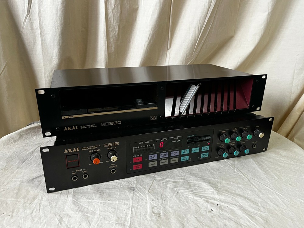 Akai S612 MIDI DIGITAL SAMPLER & MD280 SAMPLER DISK DRIVE w/ disk
