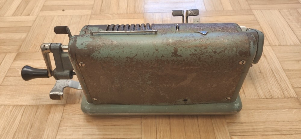 CALCOREX VINTAGE MECHANICAL CALCULATOR Pinwheel adding machine