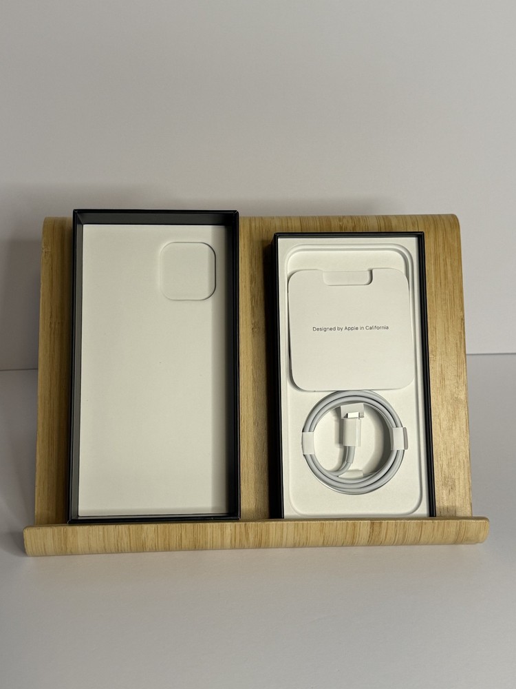 Apple iPhone 16 - Empty Box ONLY