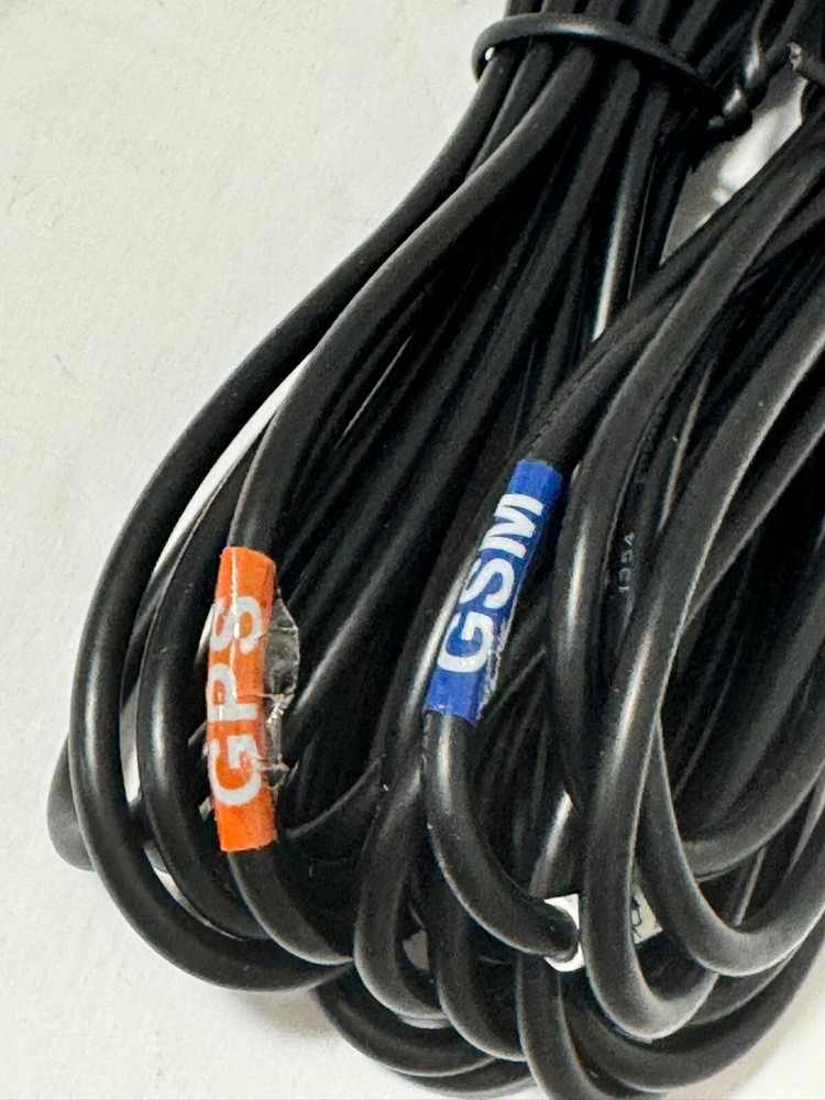 Vehicle GPS+GSM Combined Antenna