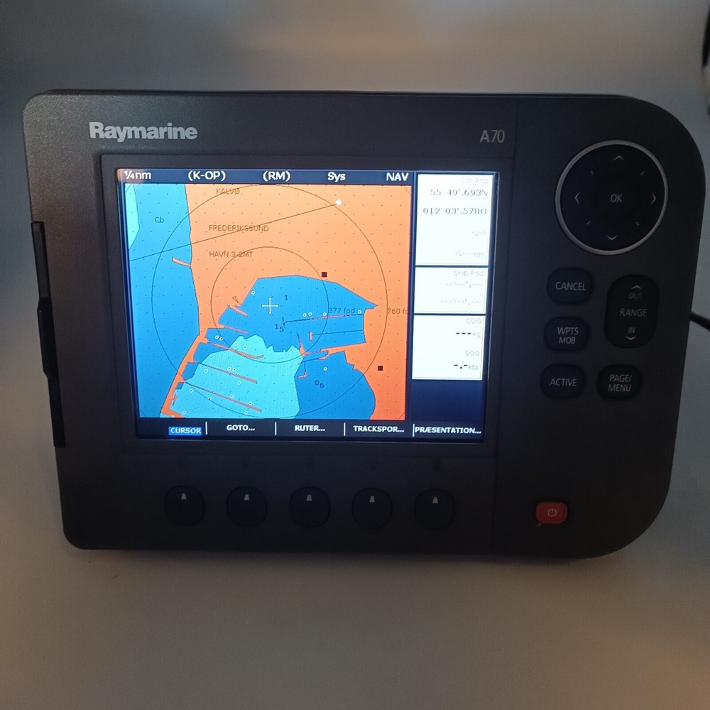 Raymarine A70 Color 6.4" MFD Chartplotter A70 Internal GPS SeaTalkNG