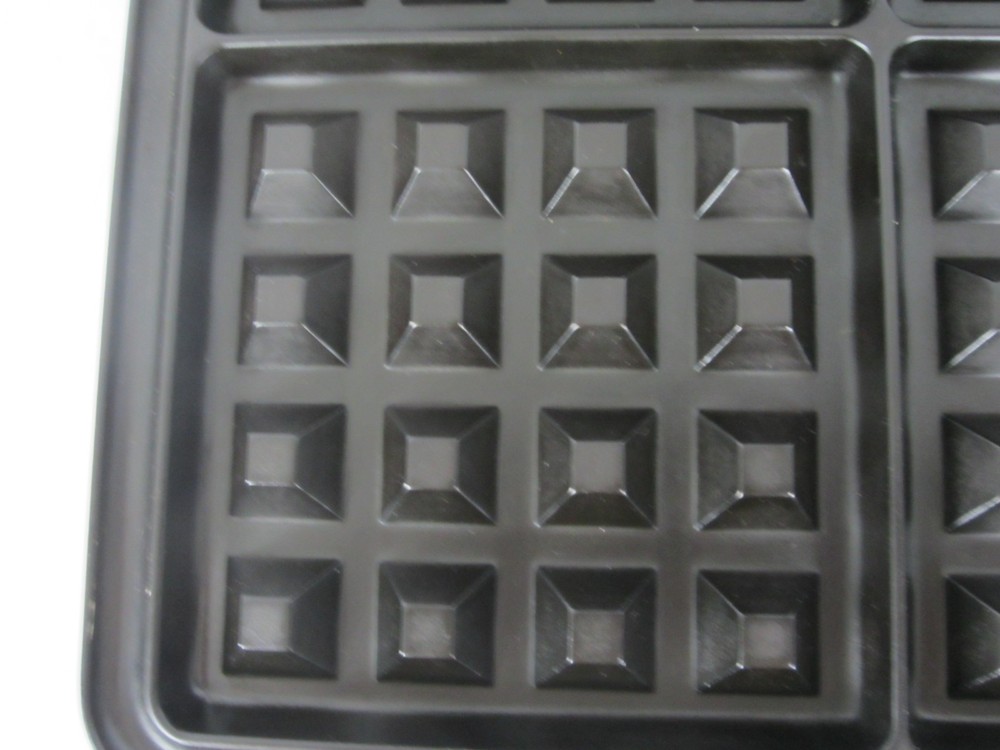 Cuisinart 4-Slice Square Belgian Waffle Maker WAF-4B Stainless Tested Working