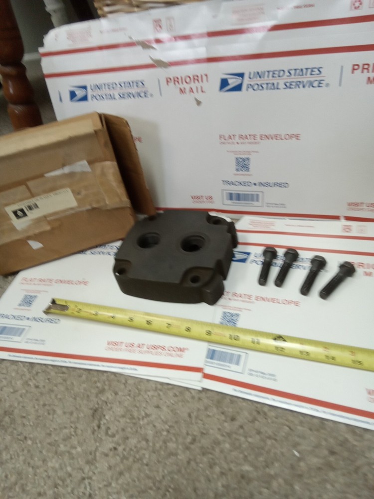 Hydrep compressor cylinder head 141331 / 50090 15 NEW , C4