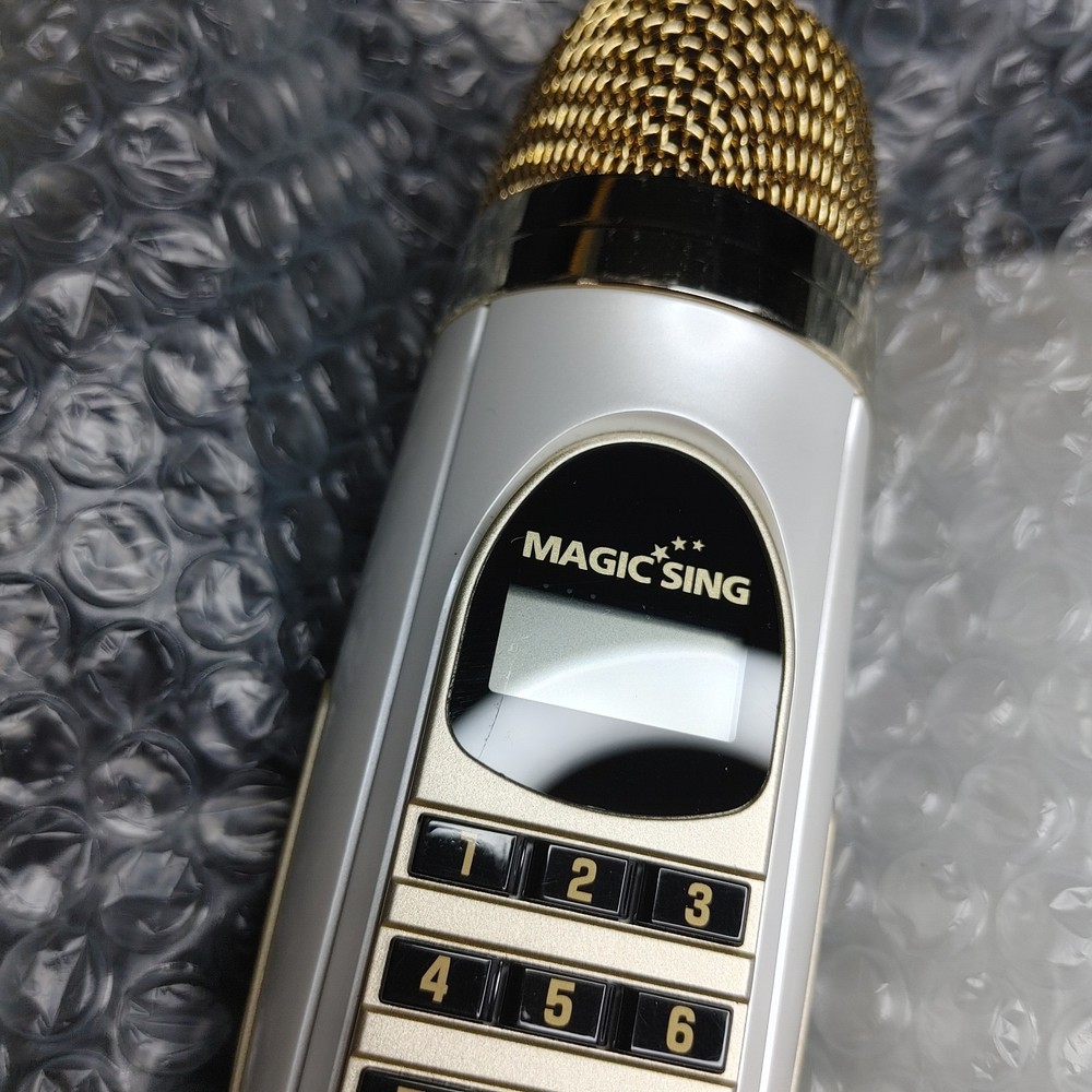 Magic Sing ED-7000 Microphone w/External Video Pack