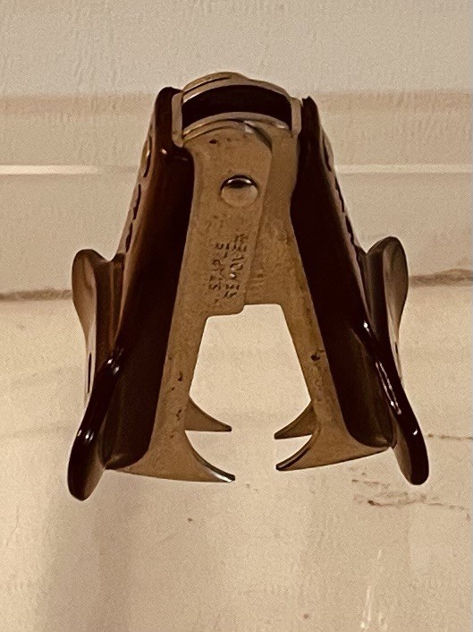 VINTAGE ACE STAPLE REMOVER , EXTRACTOR, PULLER w Brown Bakelite USA MADE!
