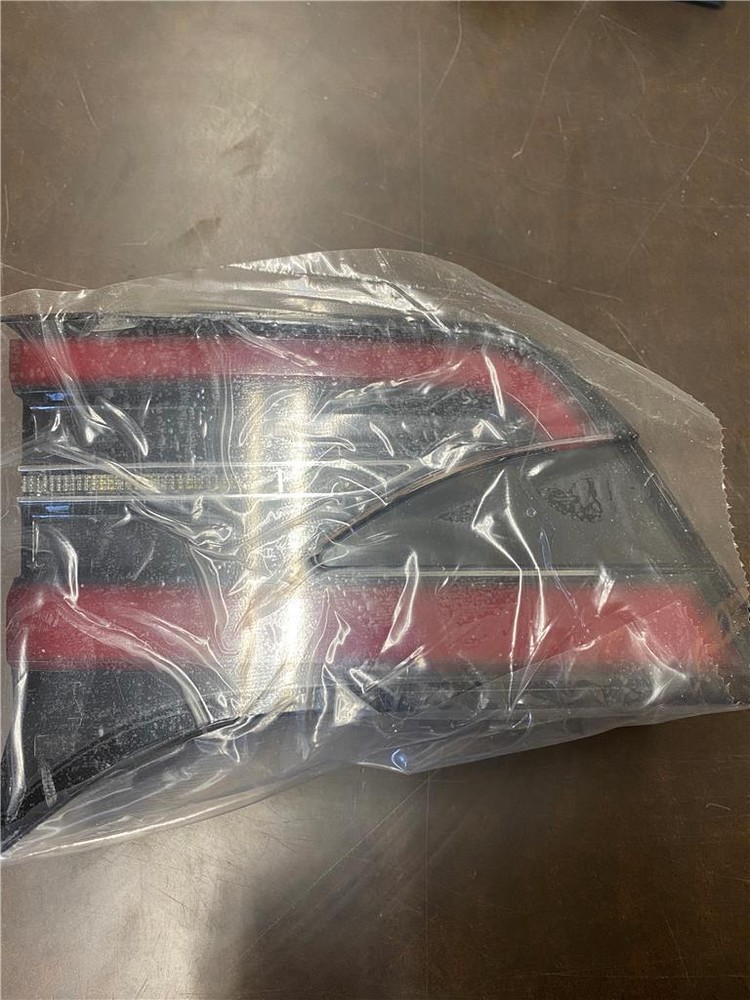 TESLA MODEL X TRUNK TAIL LIGHT 1034336-00-A 103433600A LEFT HAND