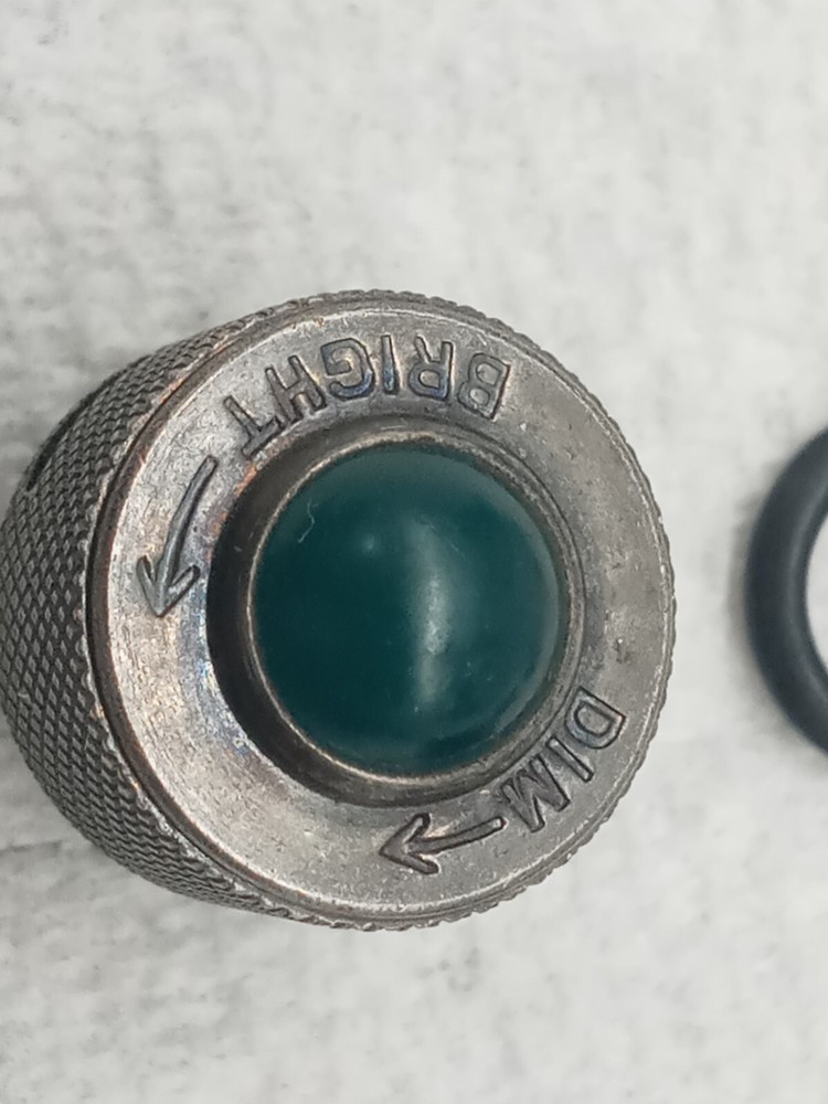 1 Green pilot light aviation 28VOLT DIM - BRIGHT