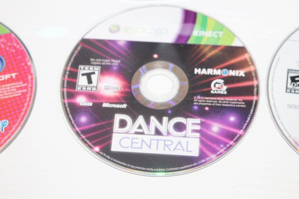 Microsoft 1414 Xbox 360 Kinect Sensor Bundle + 5 Games Just Dance Central Disney