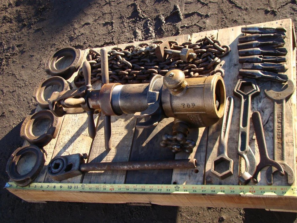Mueller Decaturill Cat no. B Model no. 1 with Tooling