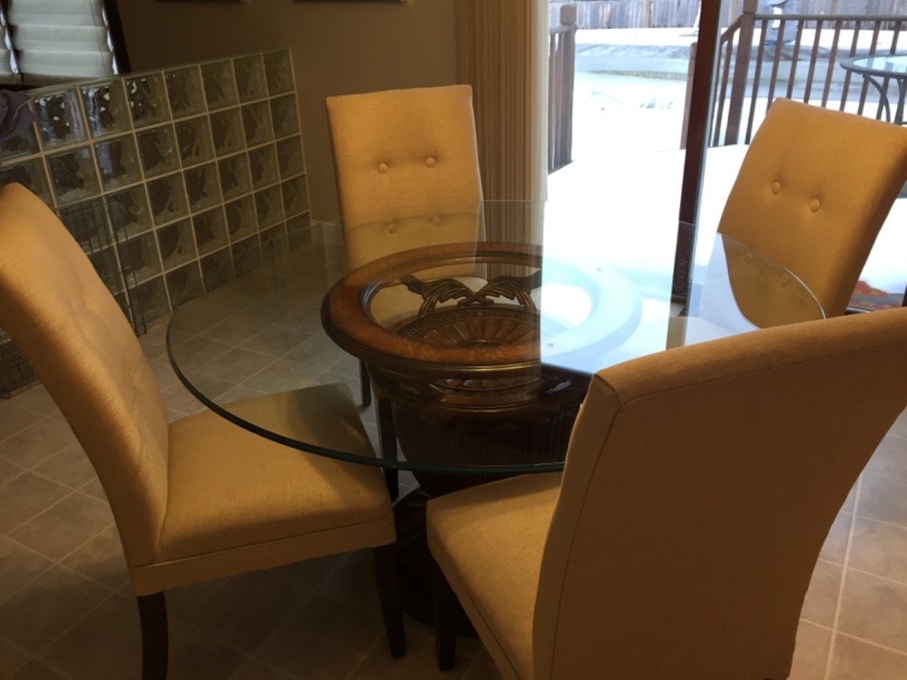 60 inch round table and chairs