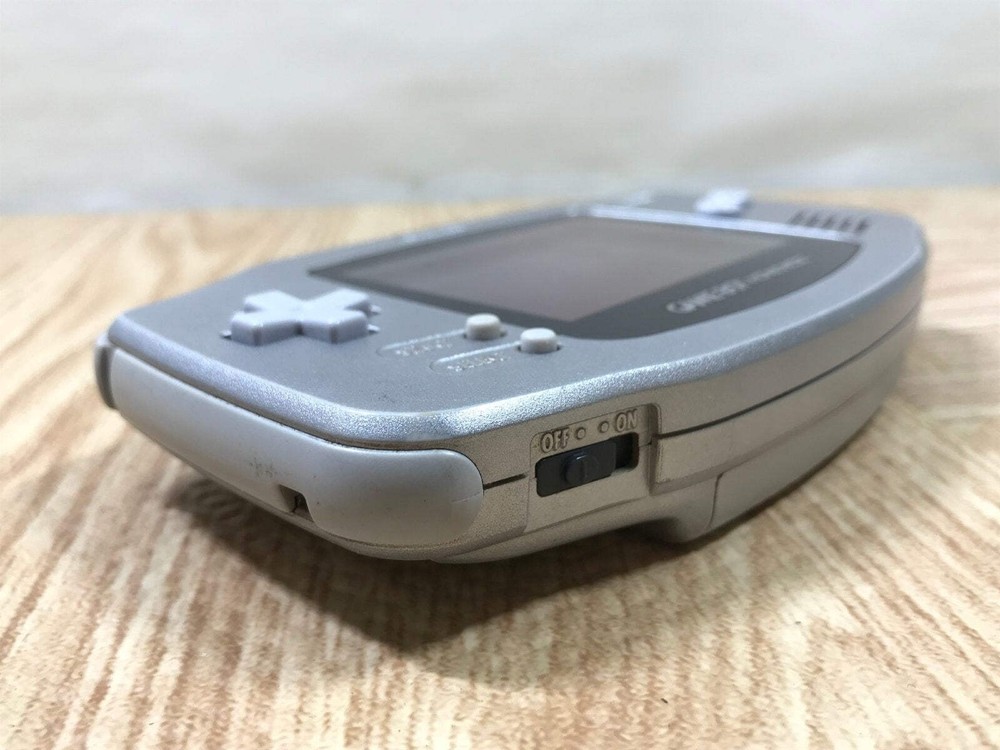 GameBoy Advance Silver Console Nintendo Japan - With Defects LG8867