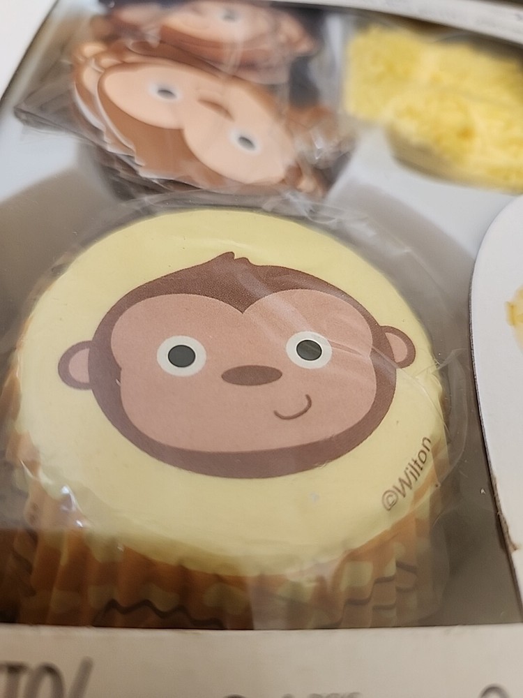 Wilton MONKEY Cupcake Decorating Kit NEW for 24 Cupcakes