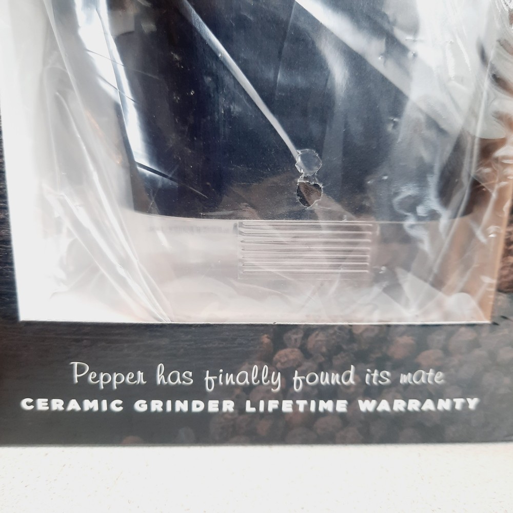 New Pepper Mate Pepper Mill Black