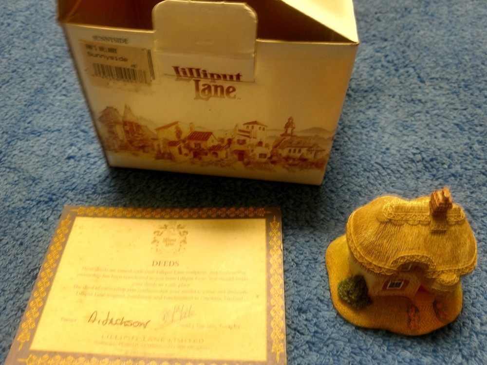 LILLIPUT LANE , SUNNYSIDE. BOX & DEED