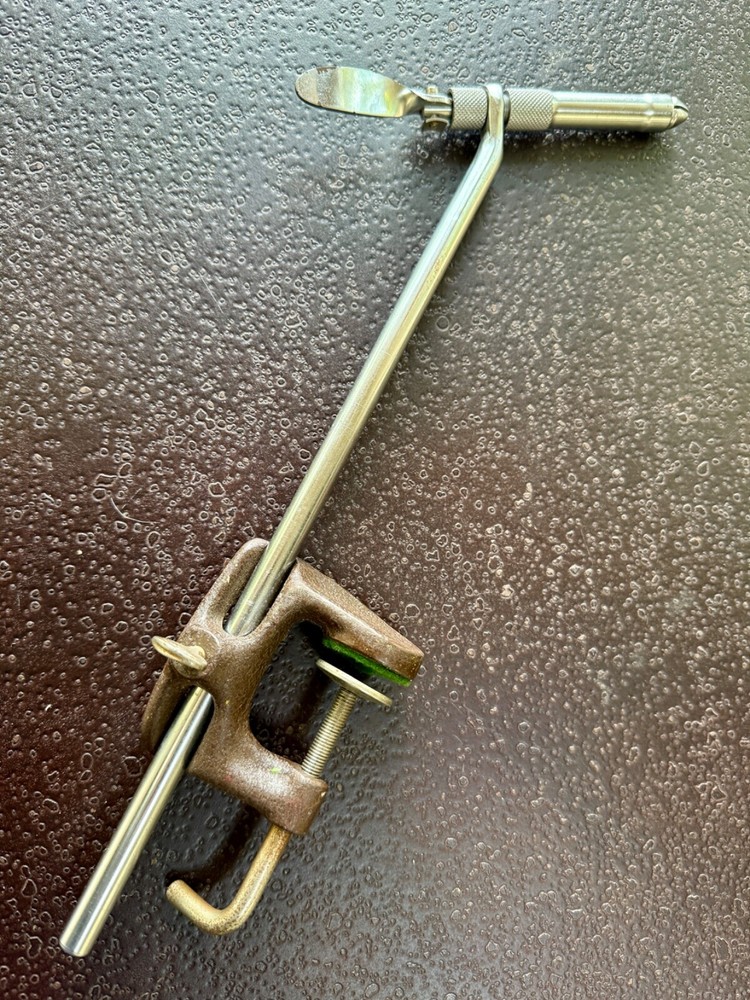Vintage Herters #9 Fly Tying Vise