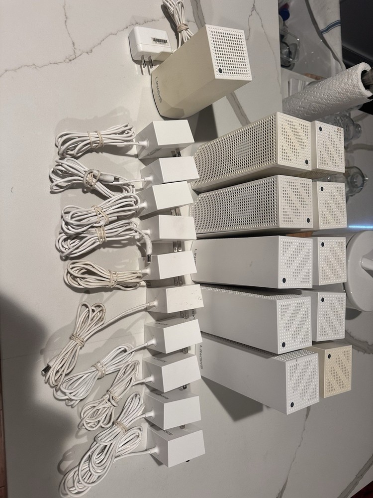 LOT 10 + 1 Free Linksys Velop