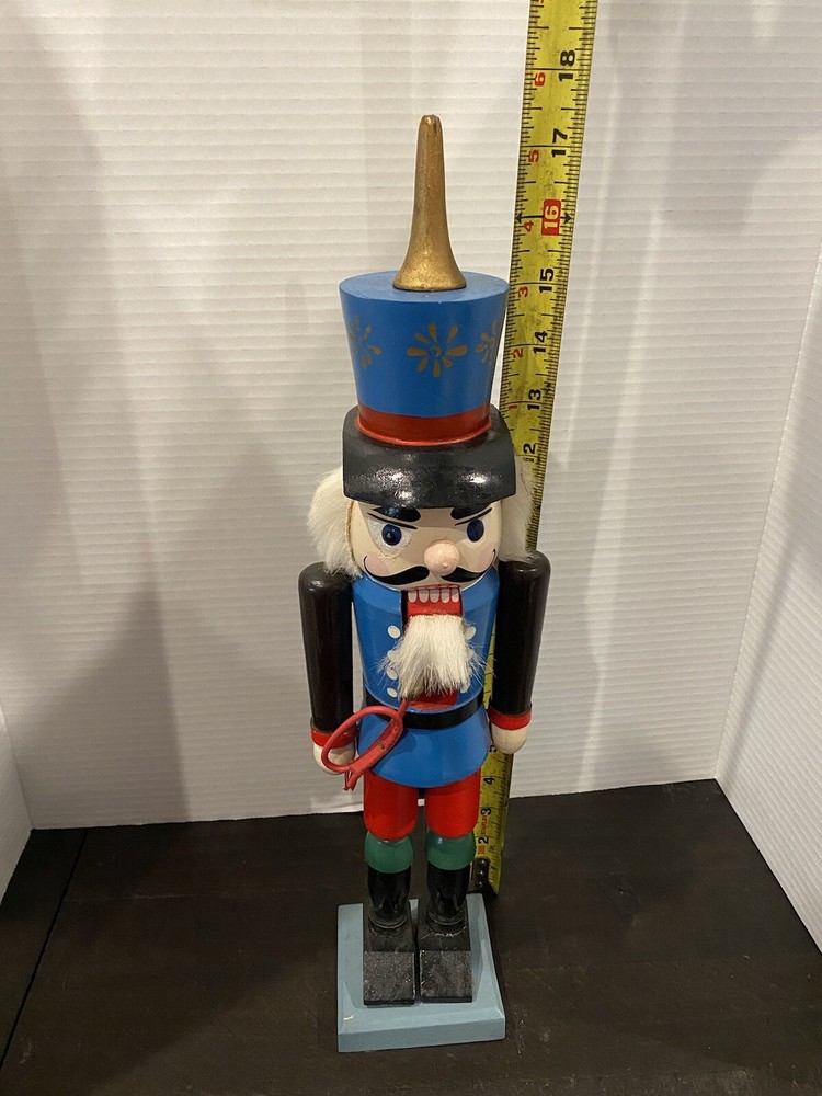 Nutcracker Holding Bugle 17 1/2 in