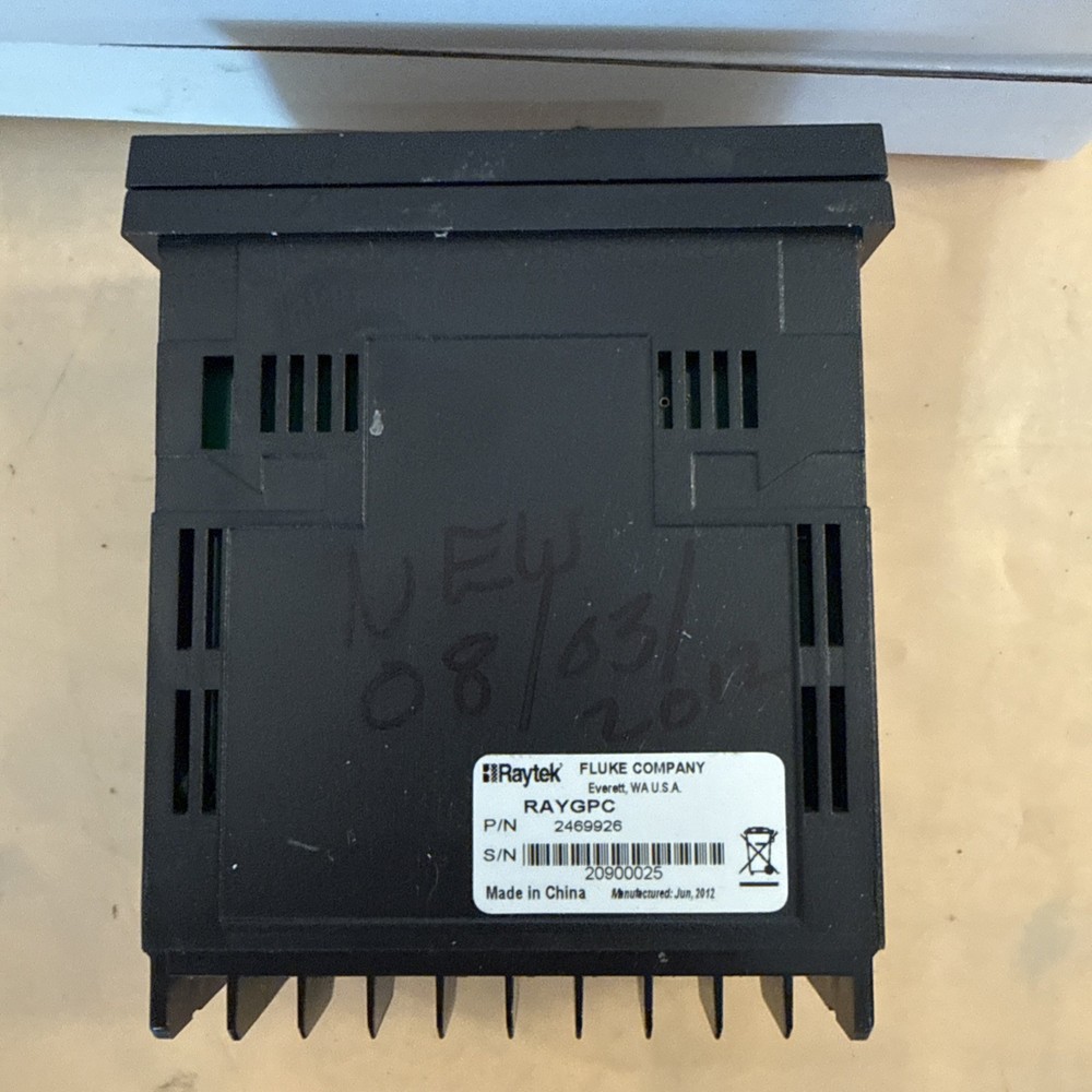 RAYTEK THERMALERT GP PANEL METER POWER: 88-264 VAC, 50-60HZ RAYGPC
