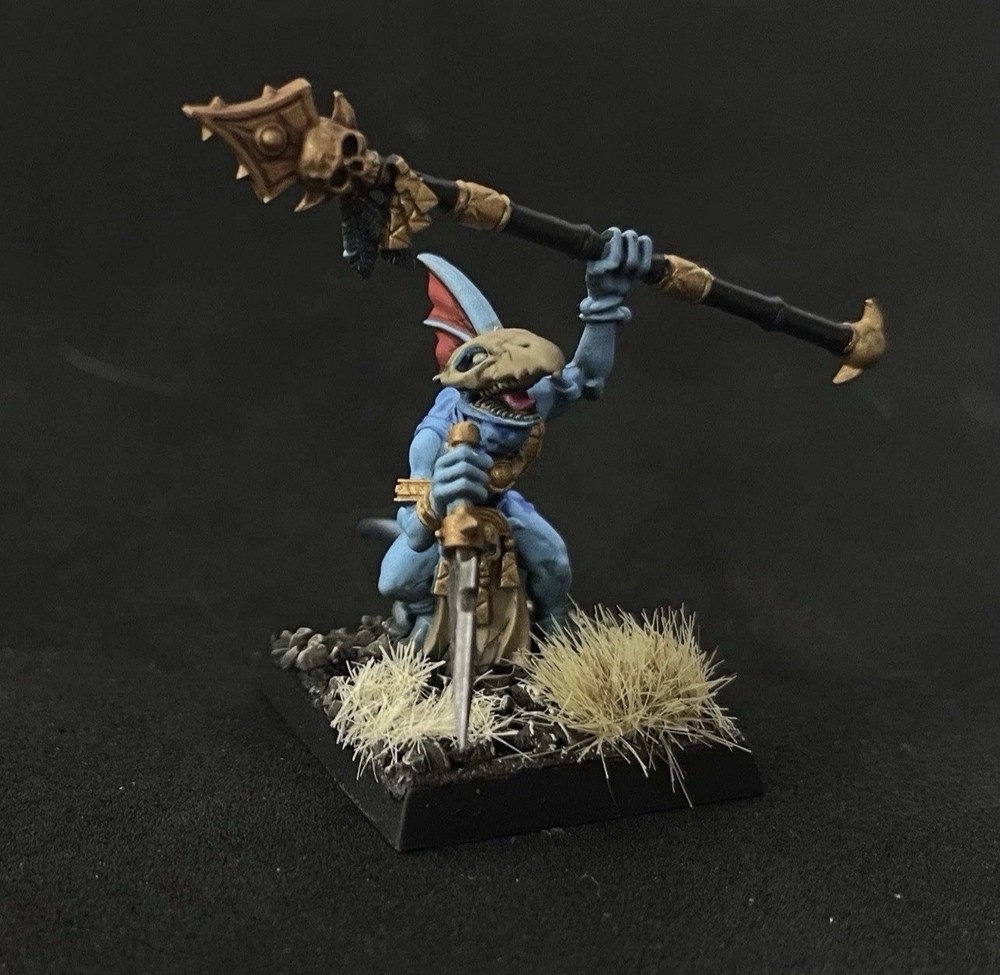 Warhammer Seraphon Lizardmen Skink Priest plastic