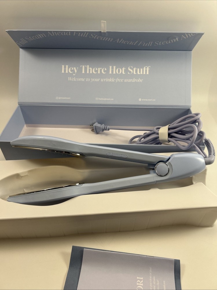 NORI Press Steam Iron Light Blue