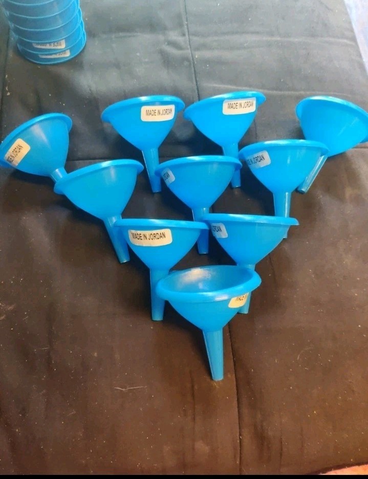 10 Small funnels