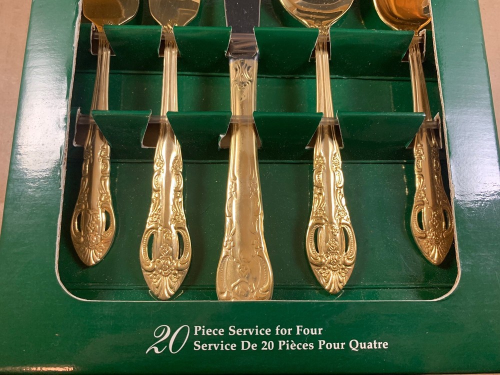 Hampton Silversmiths 24 KT Plated 20 Pc Set NOS NEW Versailles Flatware Dinner