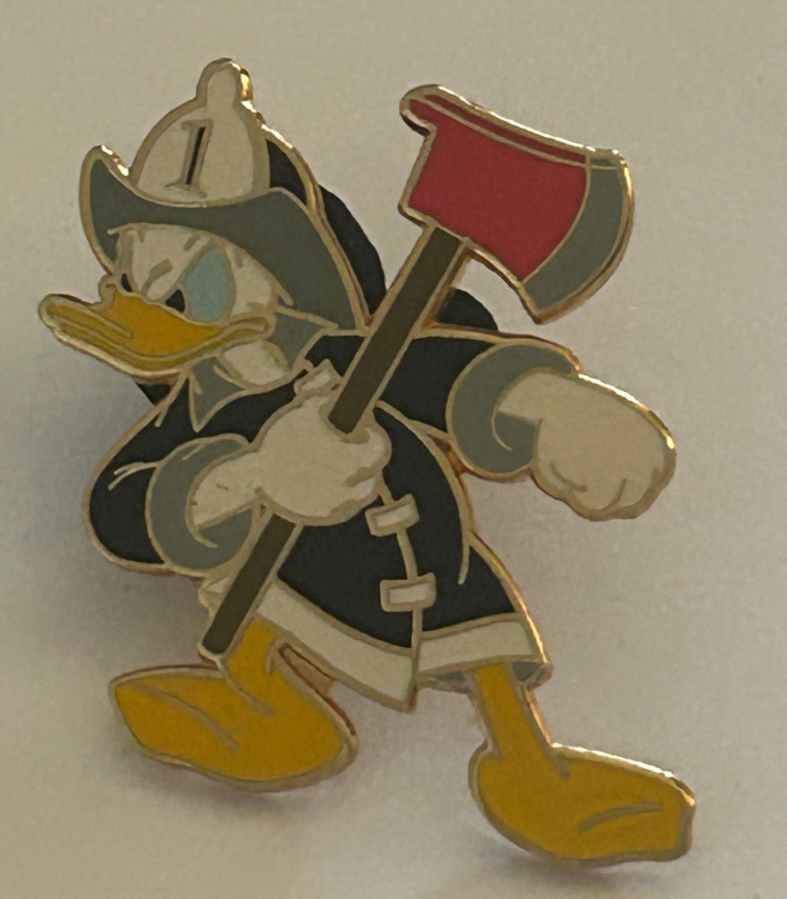 Donald Duck Firefighter Trading Pin
