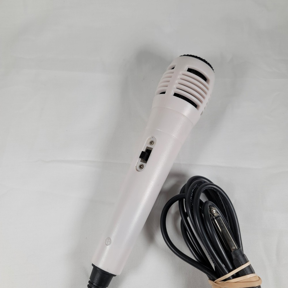 White Handheld Microphone with High Grade Low Noise Cable works