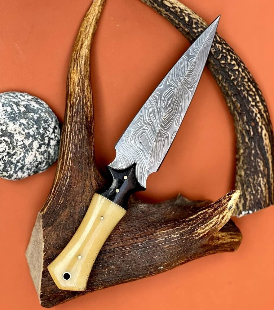 Customized Handmade Damascus Steel Hunting Knife With Leather Sheath Bone Handle