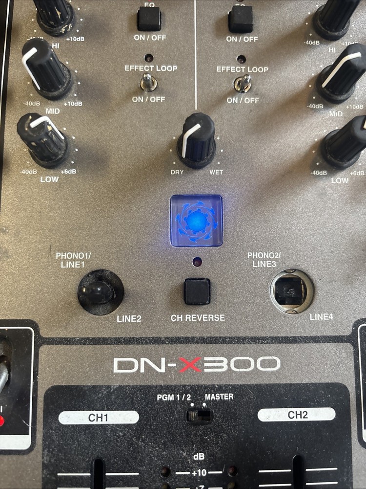 DENON DN-X300 DJ Mixer Black