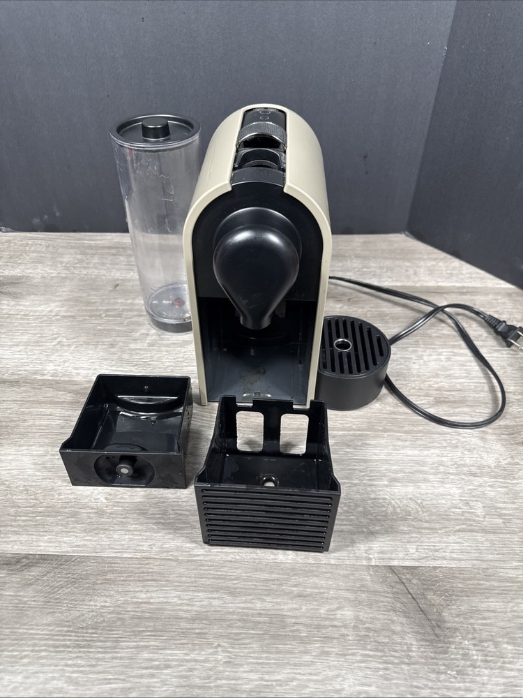nespresso c50 coffee machine RARE. Works