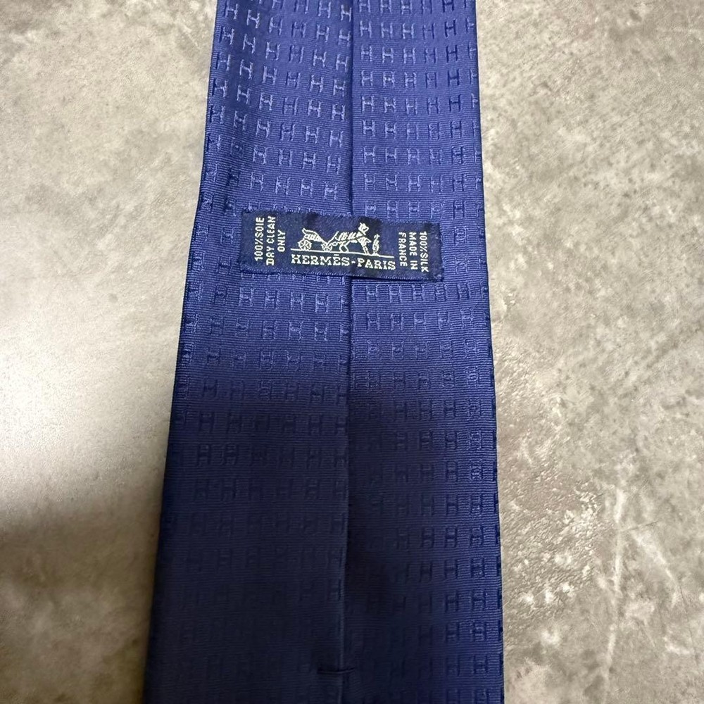 HERMES Tie Navy Fason H Pattern
