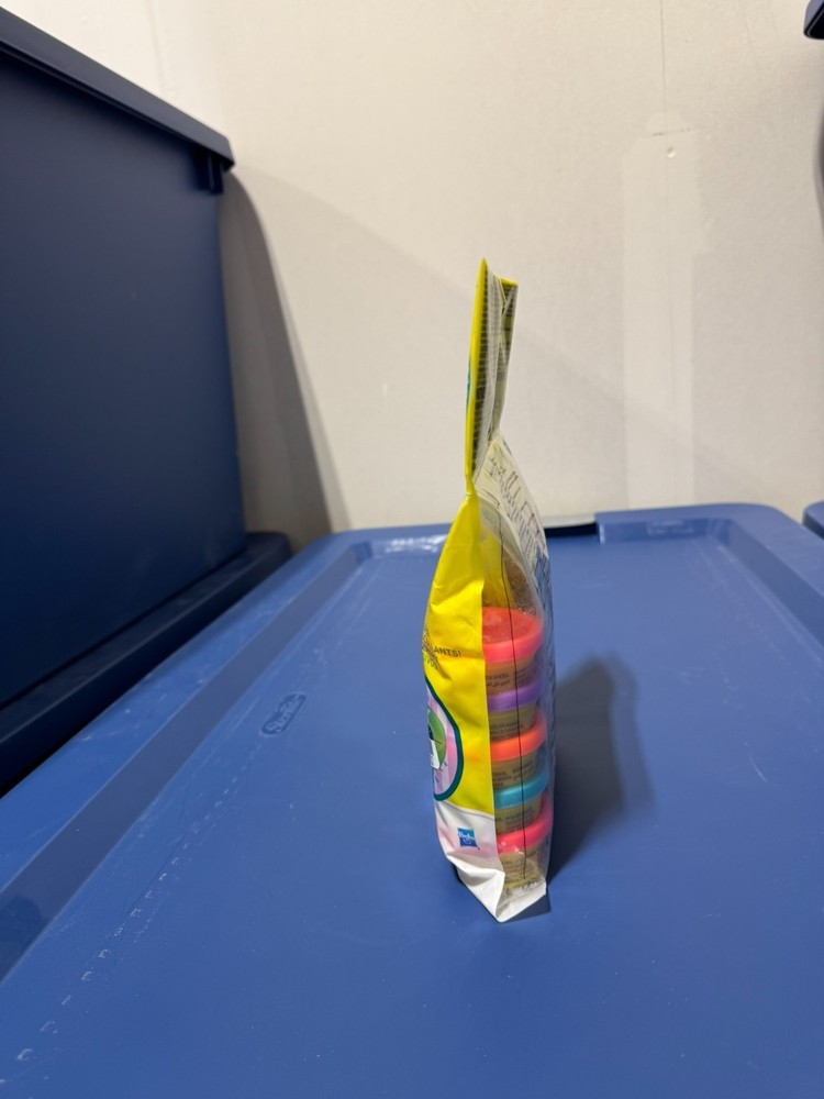 Play-Doh Party Bag Multipack 15-Piece Modeling Compound Set