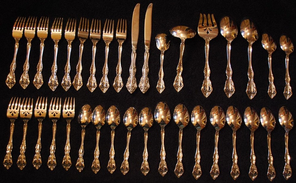 ONEIDA MICHAELANGELO 36 PIECE SET Stainless Steel Flatware Heirloom CUBE Exc.