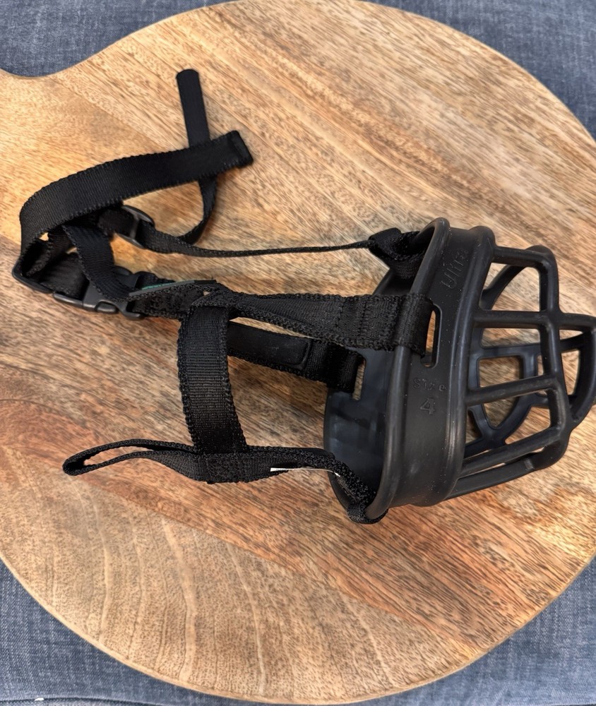 Baskerville Ultra Muzzle for Dogs, Size 4- Black