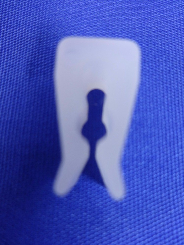 Qty. 100 Molded Inventory Control Clips Clear Wire Grid Peg Hook