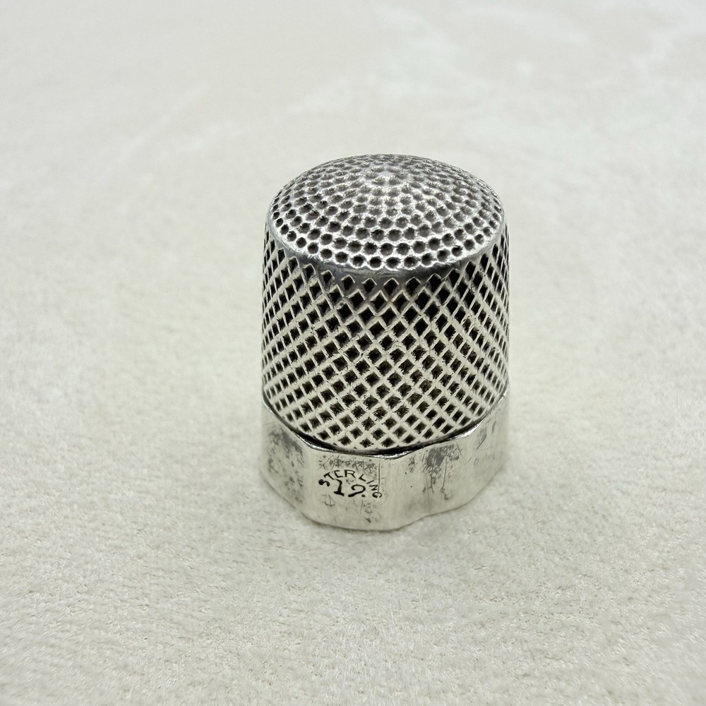 Antique Sterling Silver Mesh Pattern Thimble Sewing Accessory Collectible