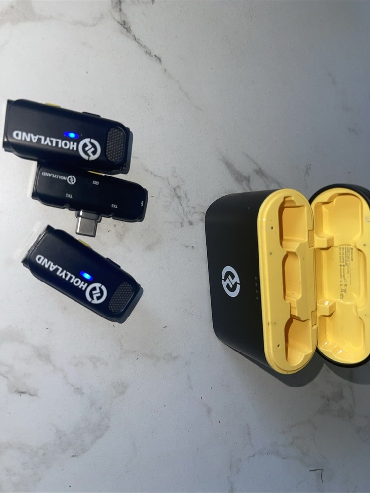 Hollyland Lark C1 Wireless Lavalier Microphone for iPhone