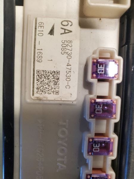 PRIUS 2016 Fuse Box Cabin 42155