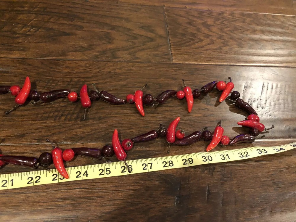 Hot chili pepper string