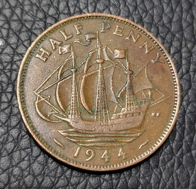 1944 Great Britain Half Penny Coin