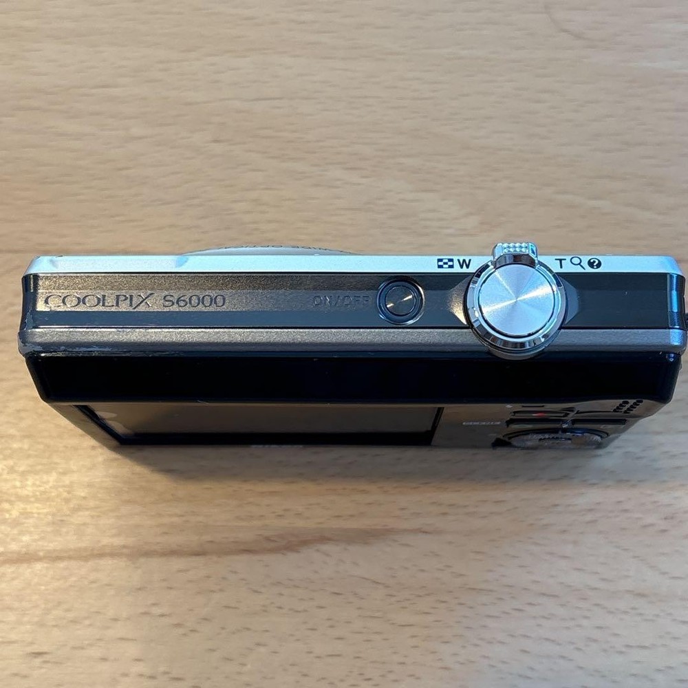 Nikon COOLPIX S6000 Compact Digital Camera Tested Simple Design Battery Only